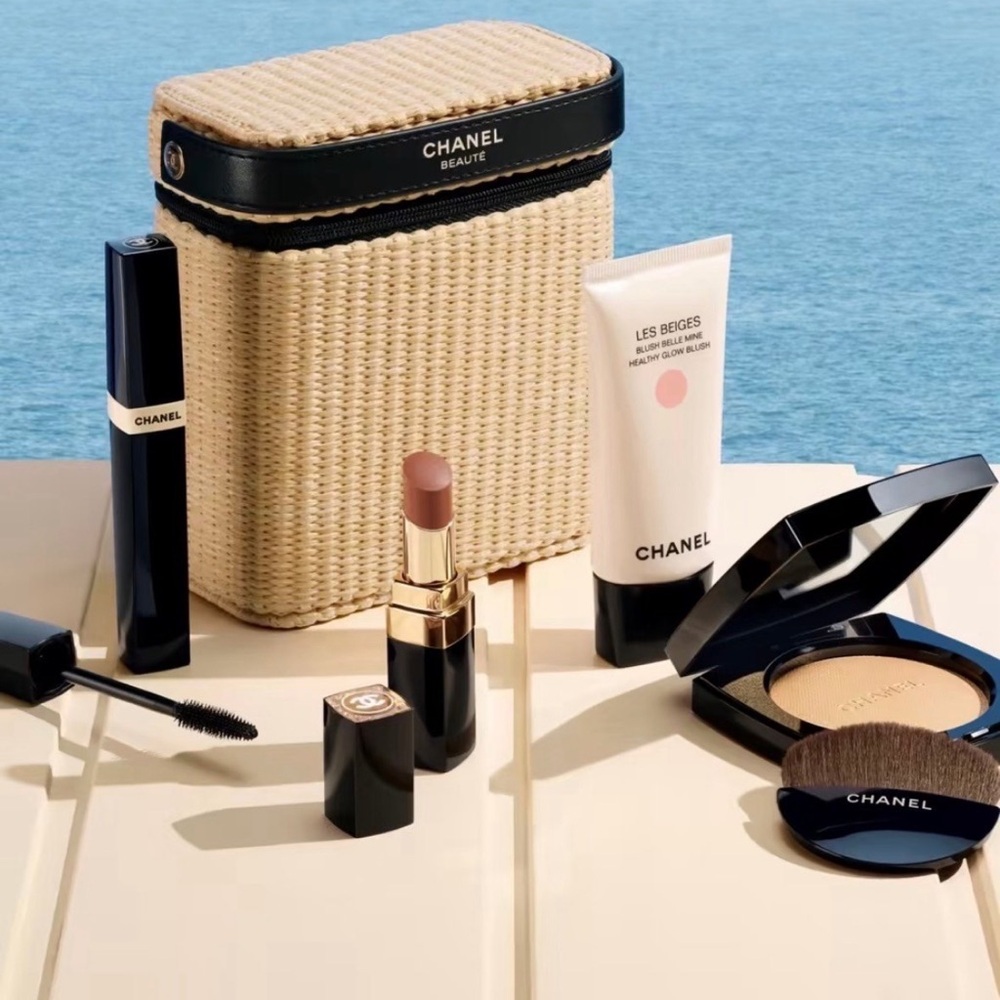 CHANEL Les Beiges Summer Essentials Set